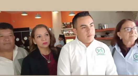 Trabajadores del Instituto de Espacios Educativos del estado de Veracruz demandan basificación y seguridad social