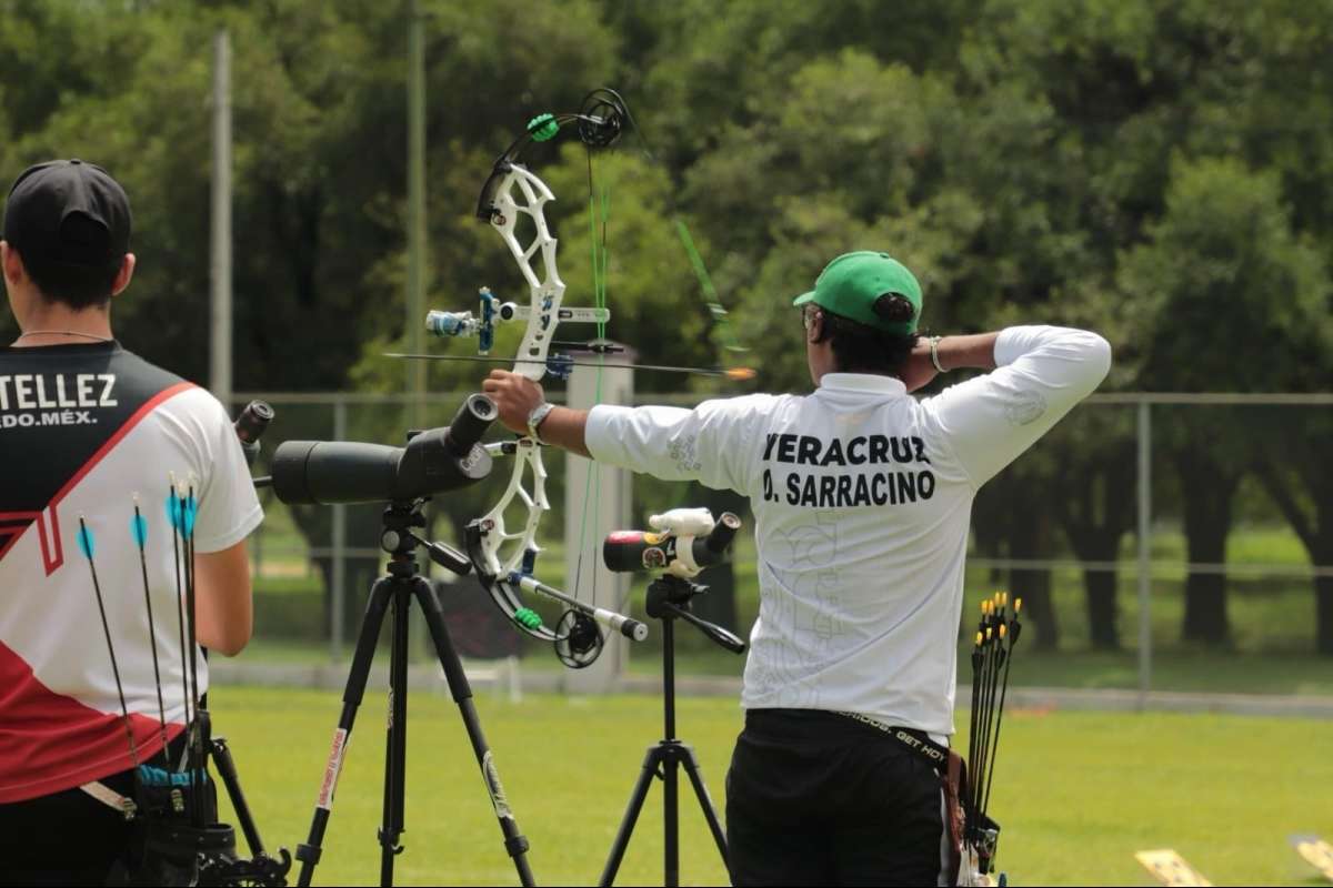 Califica el xalapeño Óscar Sarracino a Olimpiada Nacional en Tiro con arco   