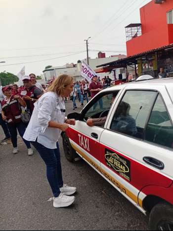 Bertha Ahued transparente y cercana a los boqueños presenta propuestas