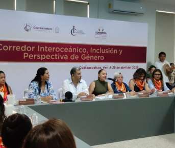 Vincula Ingrid Calderón a productoras veracruzanas con el Corredor Interoceánico