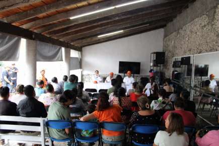 Artesanos y emprendedores coatepecanos van con Edson Corona