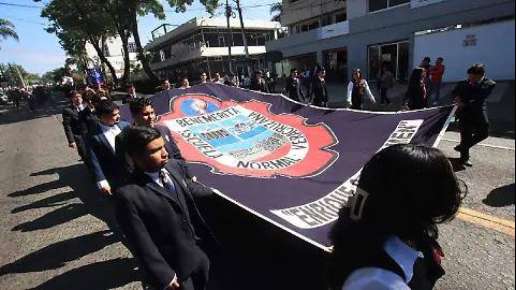 Denunciarán autoridades de la Benemérita Escuela Normal Veracruzana a Román Moreno por pinta de bardas con propaganda de MC.
