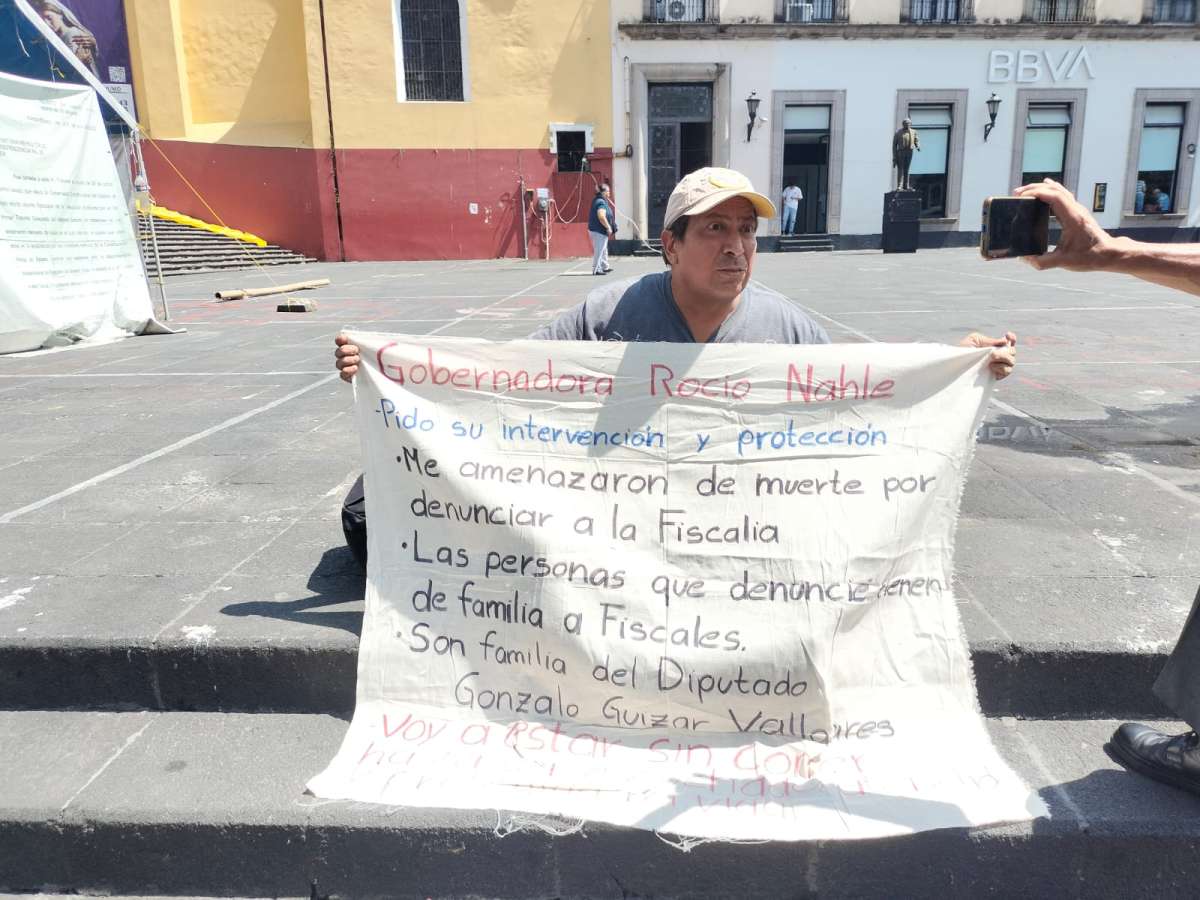 Vecino de Coatzacoalcos inicia huelga de hambre para exigir al gobierno estatal protección por amenazas de muerte recibidas