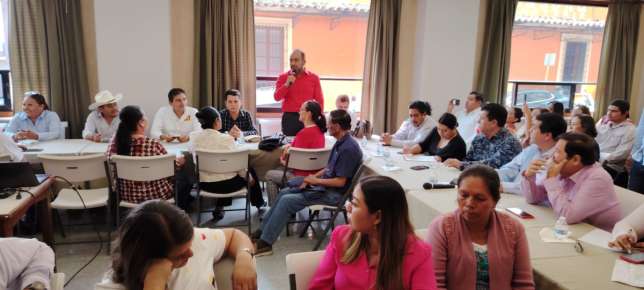 Participa Gustavo Sánchez en curso de capacitación para buen gobierno de Ciudad Mendoza.