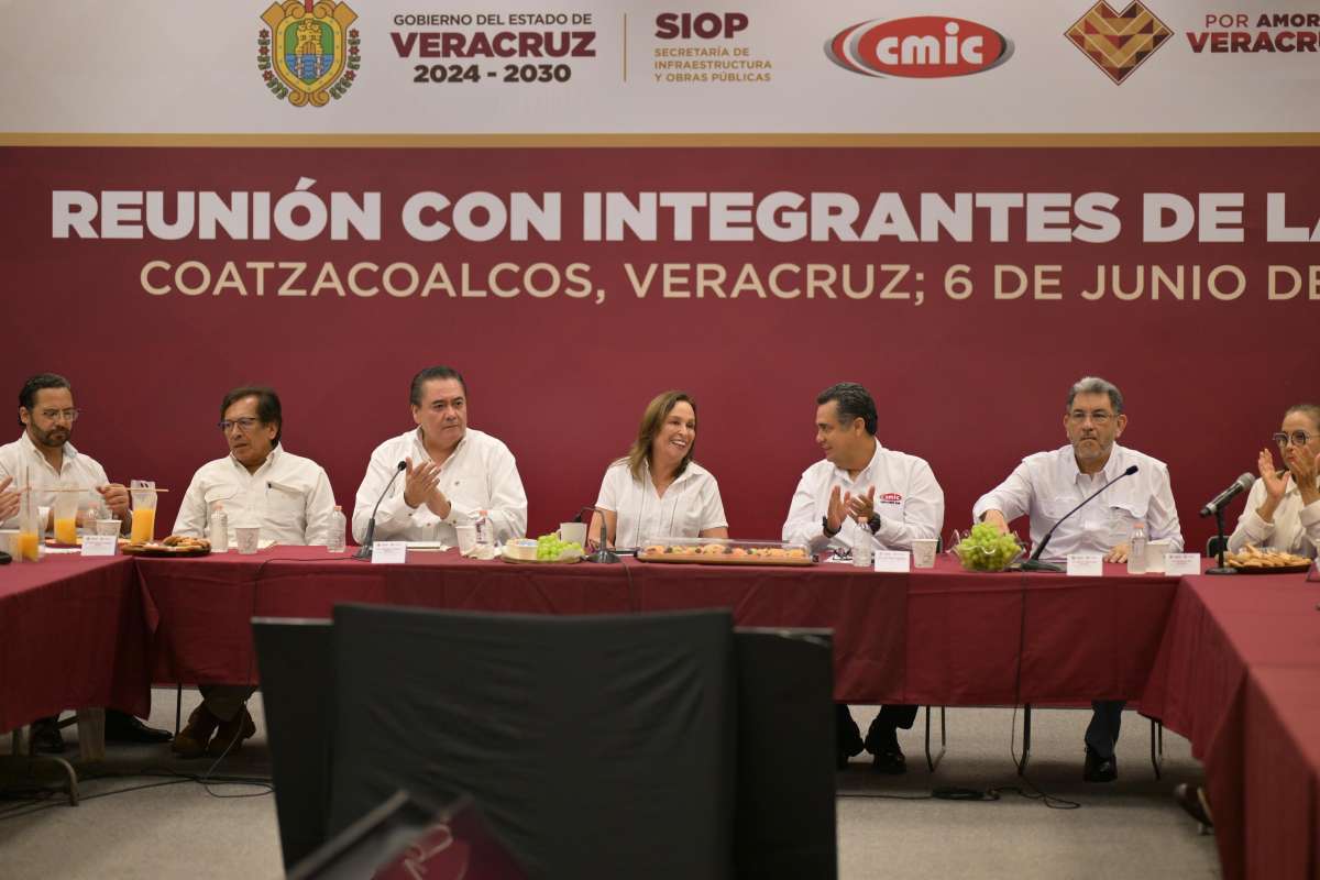 Rocío Nahle acelera obras en el sur de Veracruz con una inversión de mil mdp y asegura la generación de empleos
