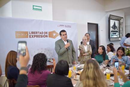 Valora diputado Esteban Bautista el papel del periodismo crítico en Veracruz