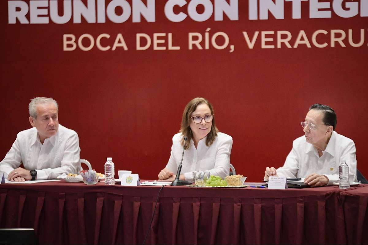 Ni un peso a nadie, cada obra será supervisada: Gobernadora a empresarios de la construcción