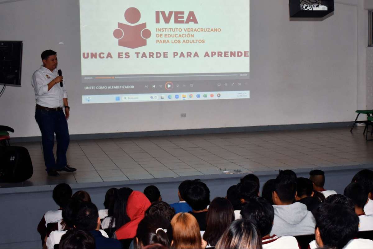 Arranca Jornada Estatal para combatir rezago educativo en Veracruz
