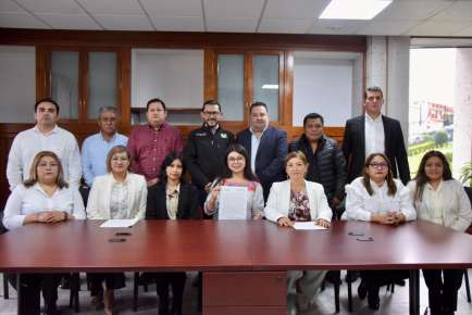 Dialoga Comisión de Gobernación con autoridades de Álamo Temapache