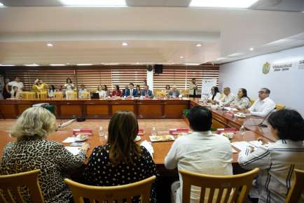 >Implementarán acciones que amplíen la cobertura y oferta educativa.