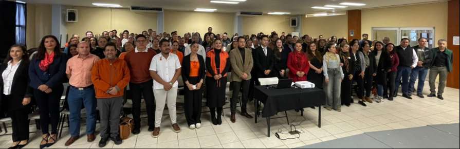 Capacitan a servidores públicos de la SEV en perspectiva de género