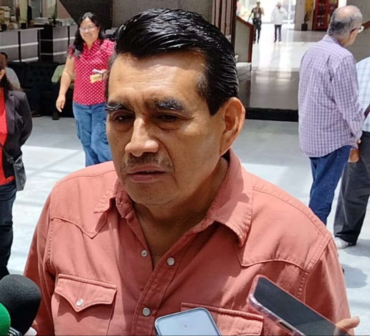 Tránsito está muy devaluado, agentes deshonran el uniforme que portan: Esteban Bautista