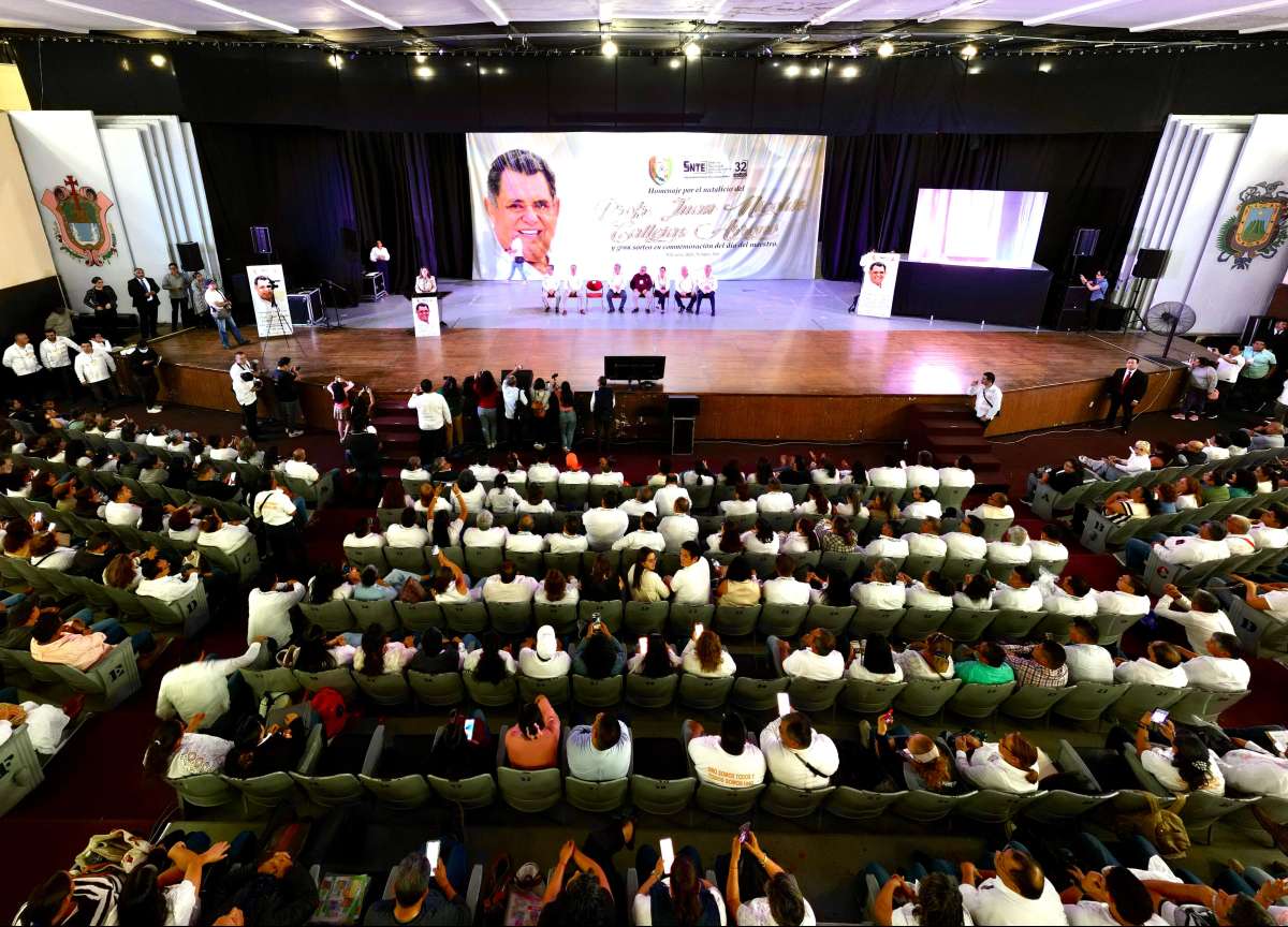 Reitera Rocío Nahle respaldo total al magisterio; reconoce su fuerza, unidad y compromiso con Veracruz   