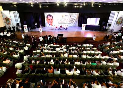 Reitera Rocío Nahle respaldo total al magisterio; reconoce su fuerza, unidad y compromiso con Veracruz   