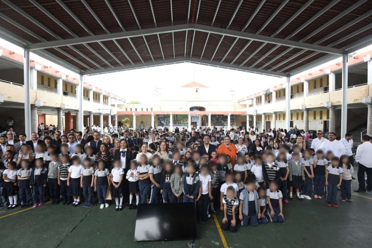 Fomenta SEV el desarrollo creativo con talleres artísticos en planteles escolares   
