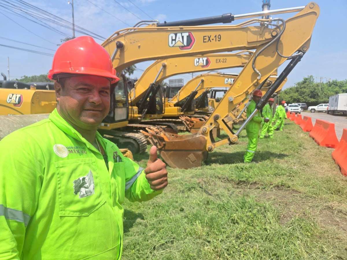 Trabaja SICT en 79 obras de la red carretera federal en Veracruz