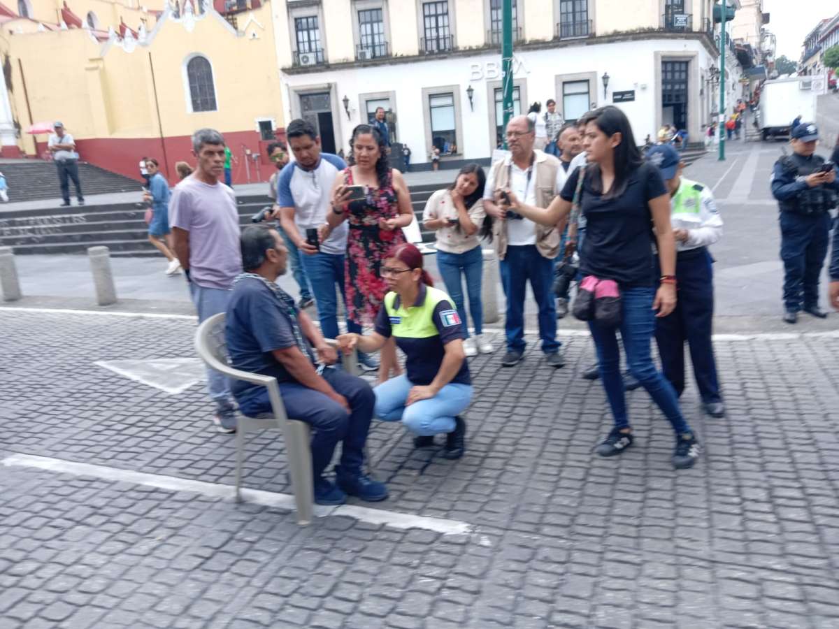 Después de 40 días de ayuno y 3 días sin tomar líquidos, huelguista de hambre es retirado de su protesta