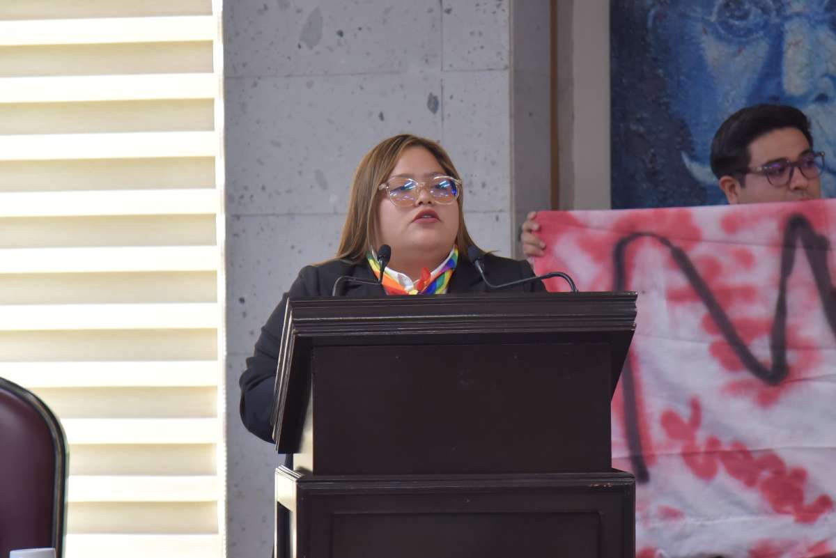 Presentan Iniciativa para erradicar prejuicios por orientación sexual   