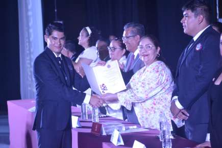 Egresan 315 estudiantes de Licenciatura y Posgrado en la BENV Enrique C. Rébsamen   