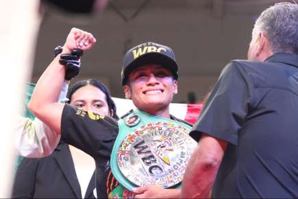 La Leona rugió en casa; Esneidy Rodríguez retuvo el Campeonato Mundial Plata   