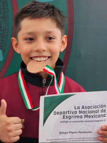 El niño xalapeño Ethan Marín solicita apoyo económico para participar  los Panamericanos 2025 en esgrima