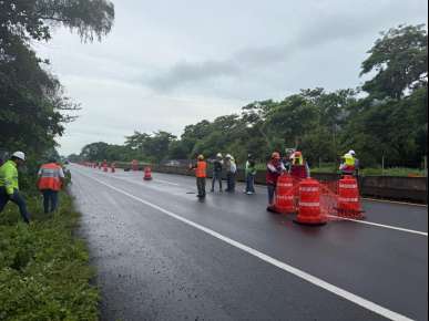 Atiende SICT hundimiento en la Autopista Cardel–Poza Rica