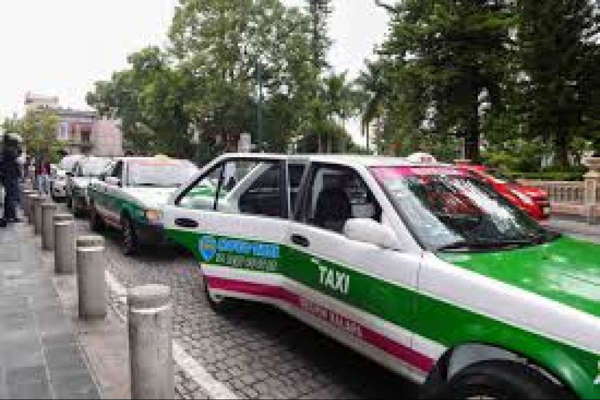 Justa la infracción a taxista que se excedió en el cobro a usuaria: dirigentes