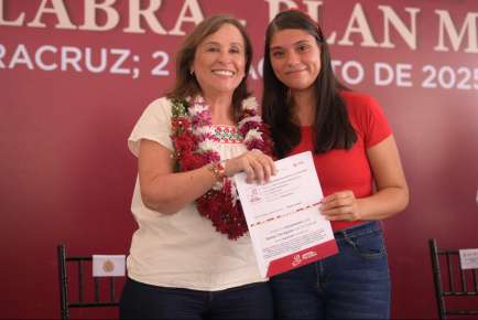 Con Apoyo a la Palabra, Rocío Nahle impulsa la independencia económica de familias veracruzanas   