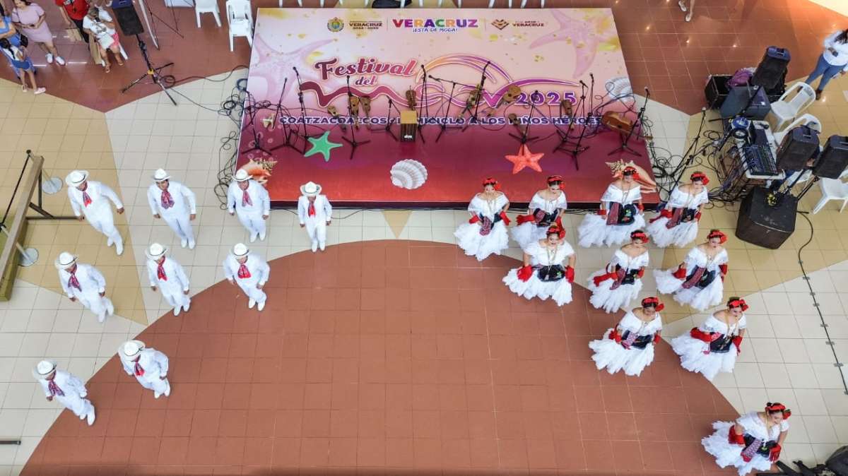 Coatzacoalcos vive un encuentro artístico y cultural previo al Festival del Mar
