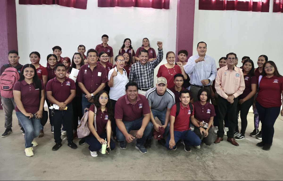 Exitosa la Primer Feria Nacional de Empleo para las Juventudes en Pueblo Viejo