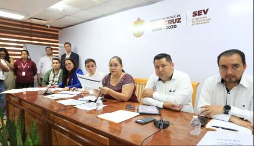 Logran acuerdos favorables para la educación Claudia Tello y Movimiento Antorchista