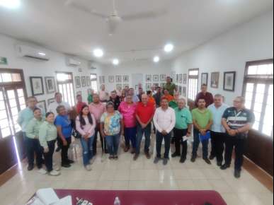 Reunión de Maestros con Autoridades Municipales en Pánuco