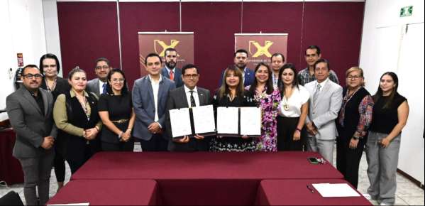 OPLE Veracruz firma convenio con la Universidad de Xalapa, A.C.