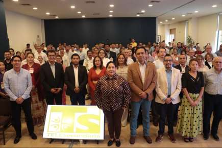 Gobiernos federal y estatal acompañan la implementación de materiales educativos de telesecundaria