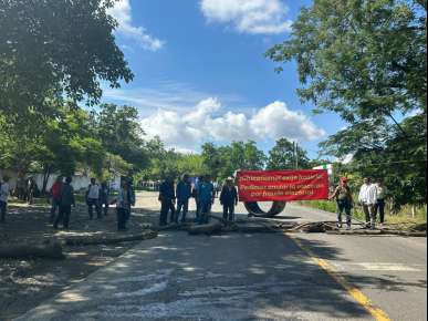 Habitantes de Chiconamel rechazan resolución del Tribunal Electoral de Veracruz al dar el triunfo a María Luisa Bautista Hernández