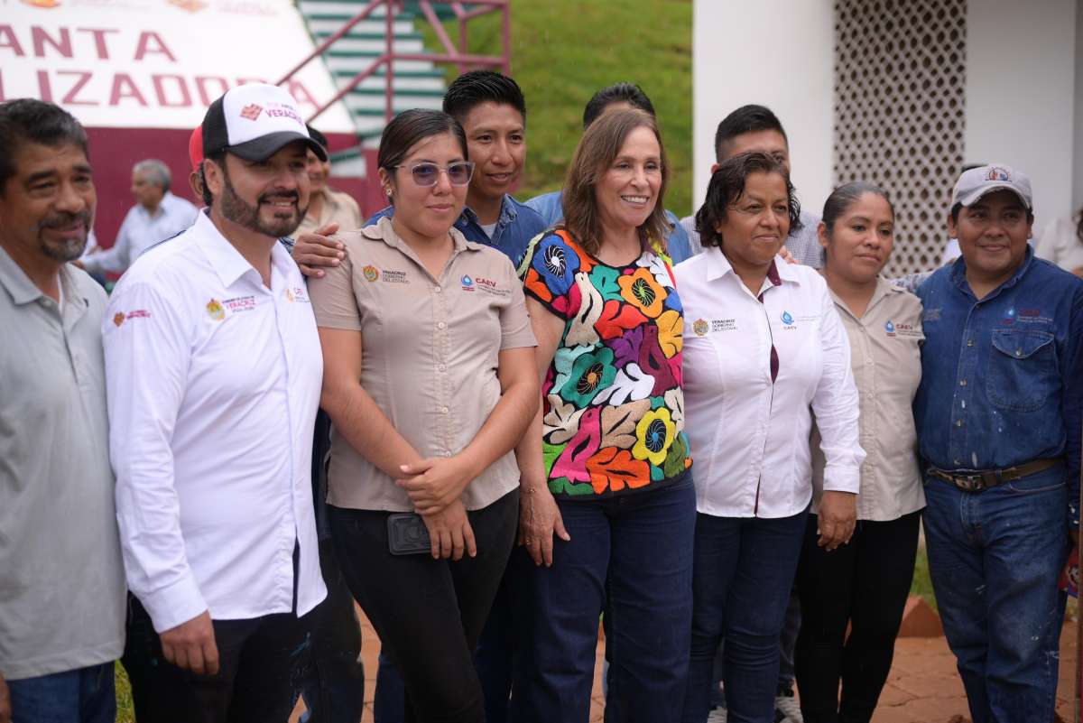 Rocío Nahle garantiza agua de calidad para Sayula de Alemán   