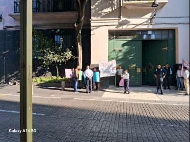 Agentes y subagentes municipales de Chalma, se manifiestan en Xalapa para exigir al alcalde Humberto Flores atienda sentencia del TEV