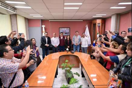 Donan diputadas y diputados un mes de salario a damnificados   