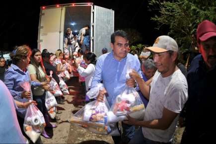 En Álamo, continúa Congreso con la entrega de ayuda para damnificados