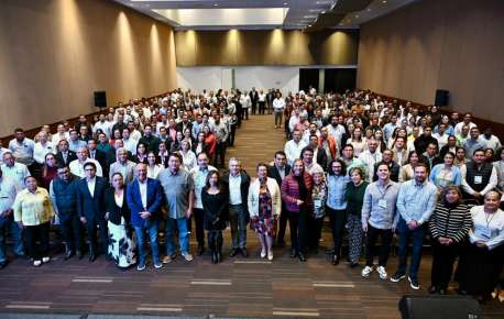 Exhorta Congreso a crear gobiernos municipales honestos y autocríticos   