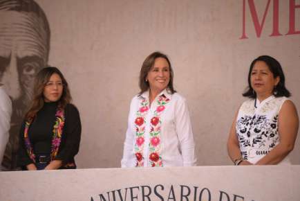 Rocío Nahle encabeza su primer Desfile Cívico–Deportivo por el 115 aniversario de la Revolución Mexicana   