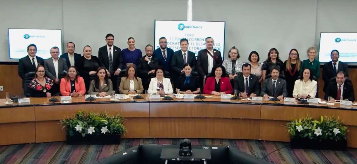 OPLE Veracruz participa en el foro El fortalecimiento democrático y el desarrollo de procesos electorales desde la responsabilidad local