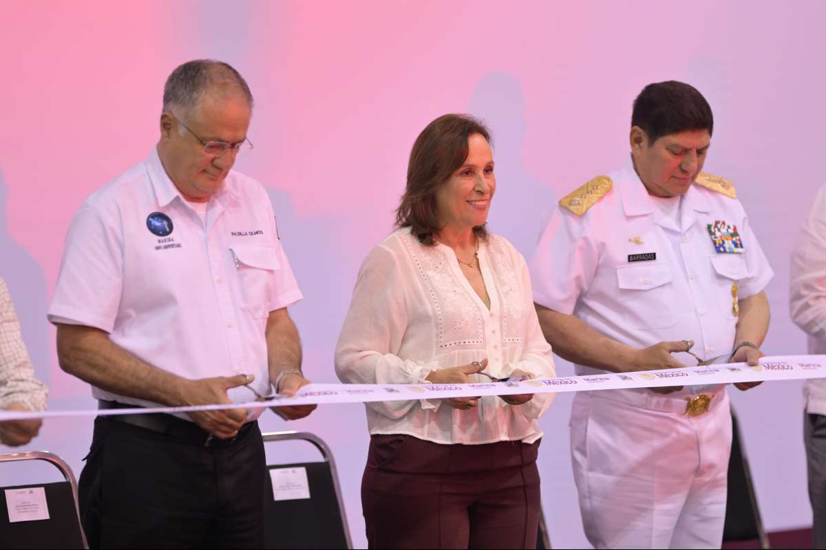 Esta es su casa, Gobernadora agradece a la Marina por su apoyo a Veracruz ante la contingencia   