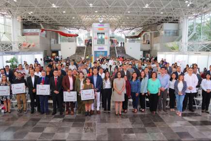 Coveicydet realiza la Semana Estatal de Ciencia y Tecnología Veracruz 2025 en el Museo Kaná.