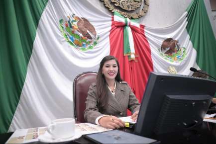 Legisladora Estefanía Bastida Cuevas propone abaratar escrituras para población vulnerable