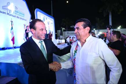 Asiste diputado Esteban Bautista a informe de labores en Boca del Río