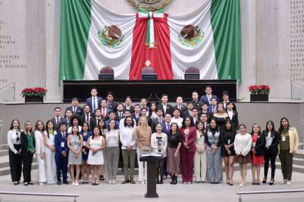 Amplia participación y propuestas sólidas en el XX Parlamento de la Juventud