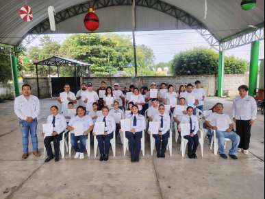 Bachillerato UPAV 056G Pánuco Entrega a la Sociedad una Nueva Generación de Estudiantes Egresados de Este Plantel Educativo