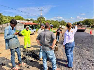 Rocío Nahle supervisa avances en obras carreteras del Papaloapan y Los Tuxtlas   