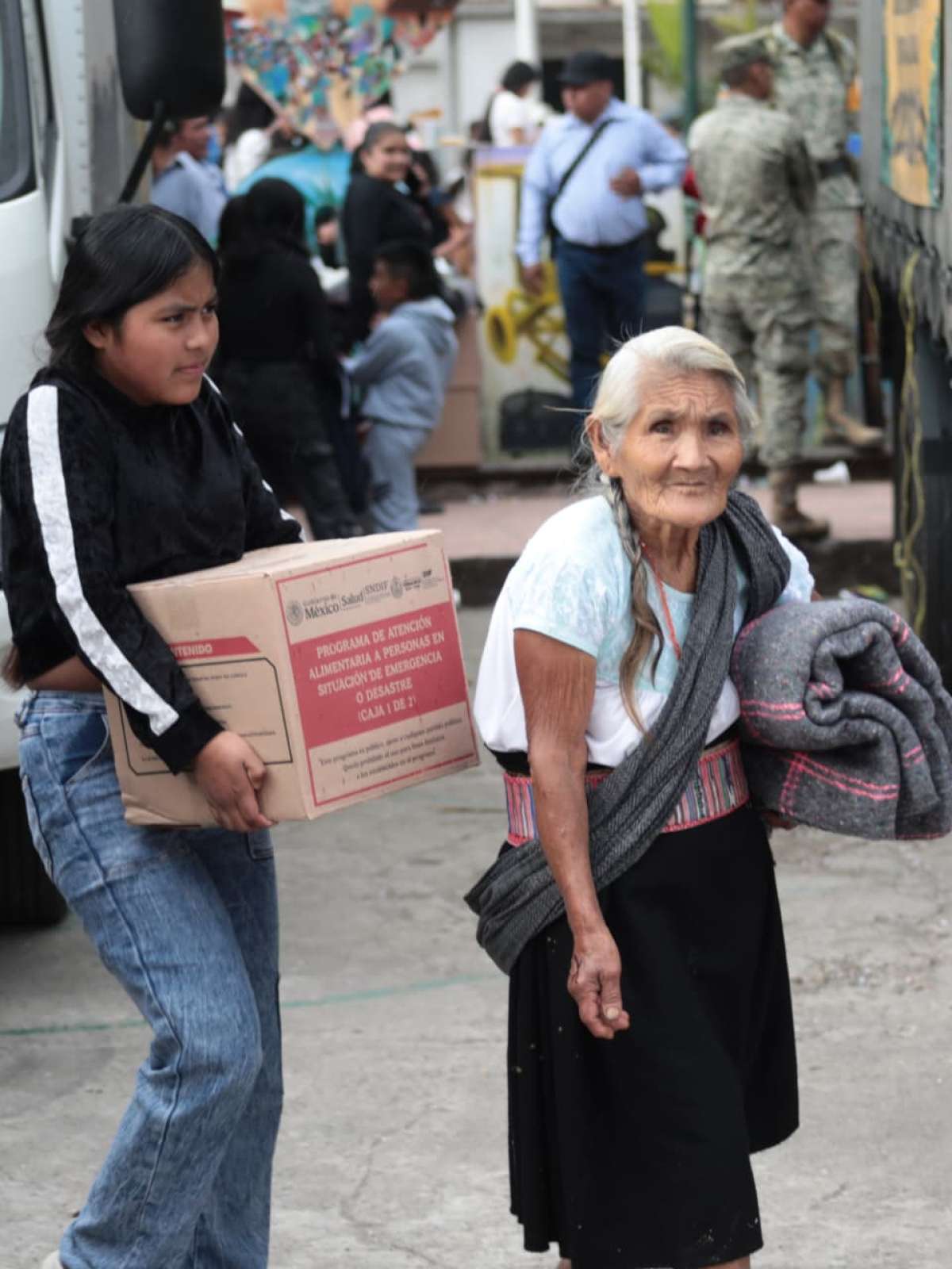Familias de las Altas Montañas reciben atención de la Caravana Abrigando Corazones   